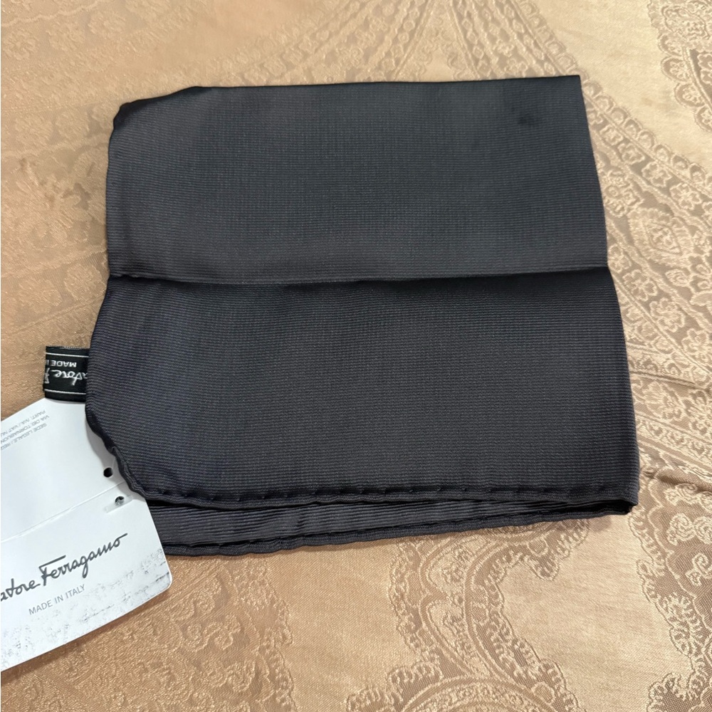 Salvatore Ferragamo Mens Silk Grey Handkerchief